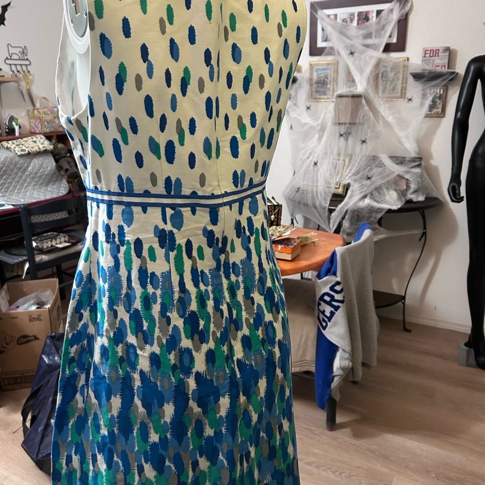 Perceptions White And Blue Patterned Midi Dress - image 5